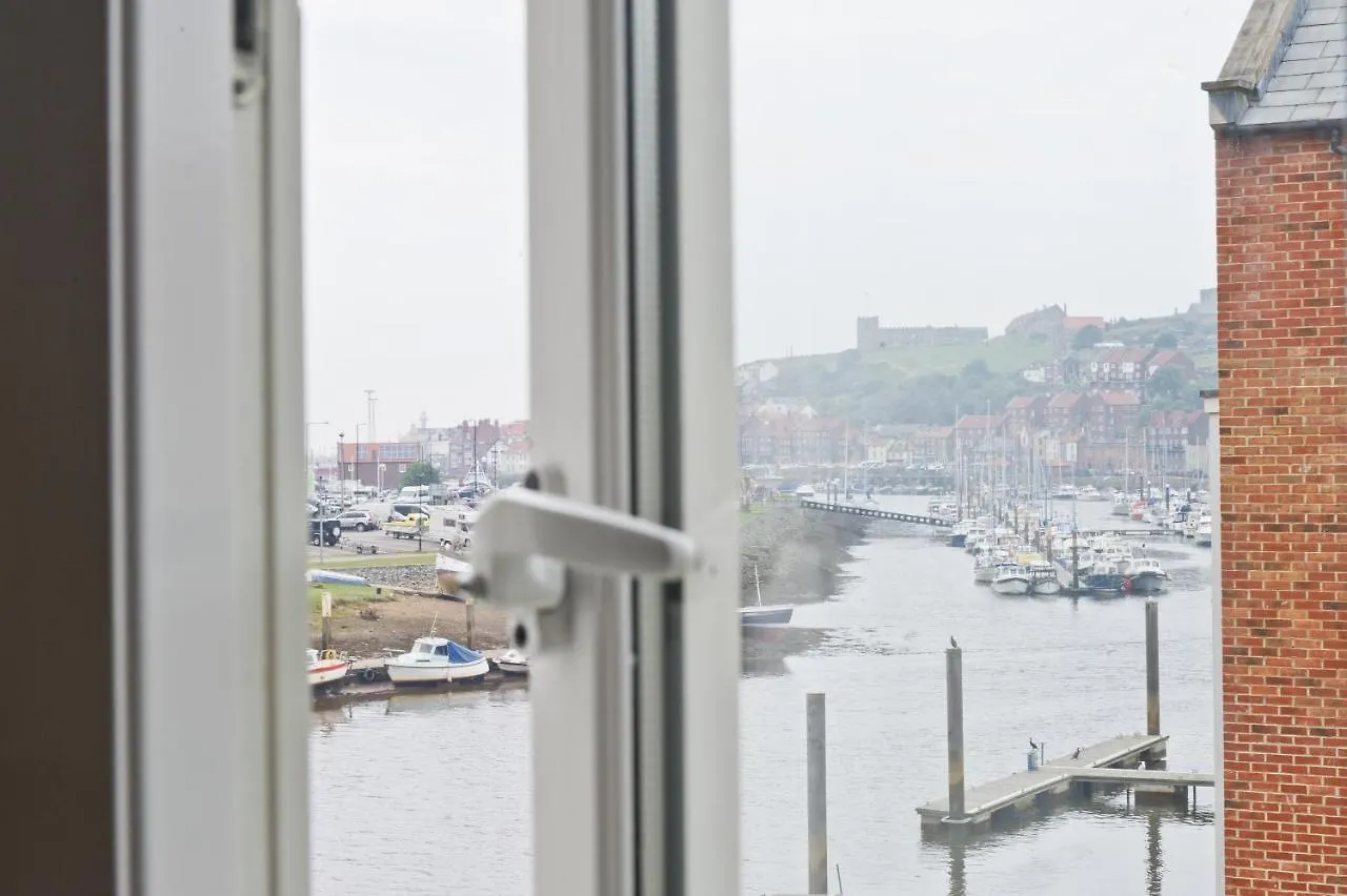 Watermark Apartments Whitby 0*,