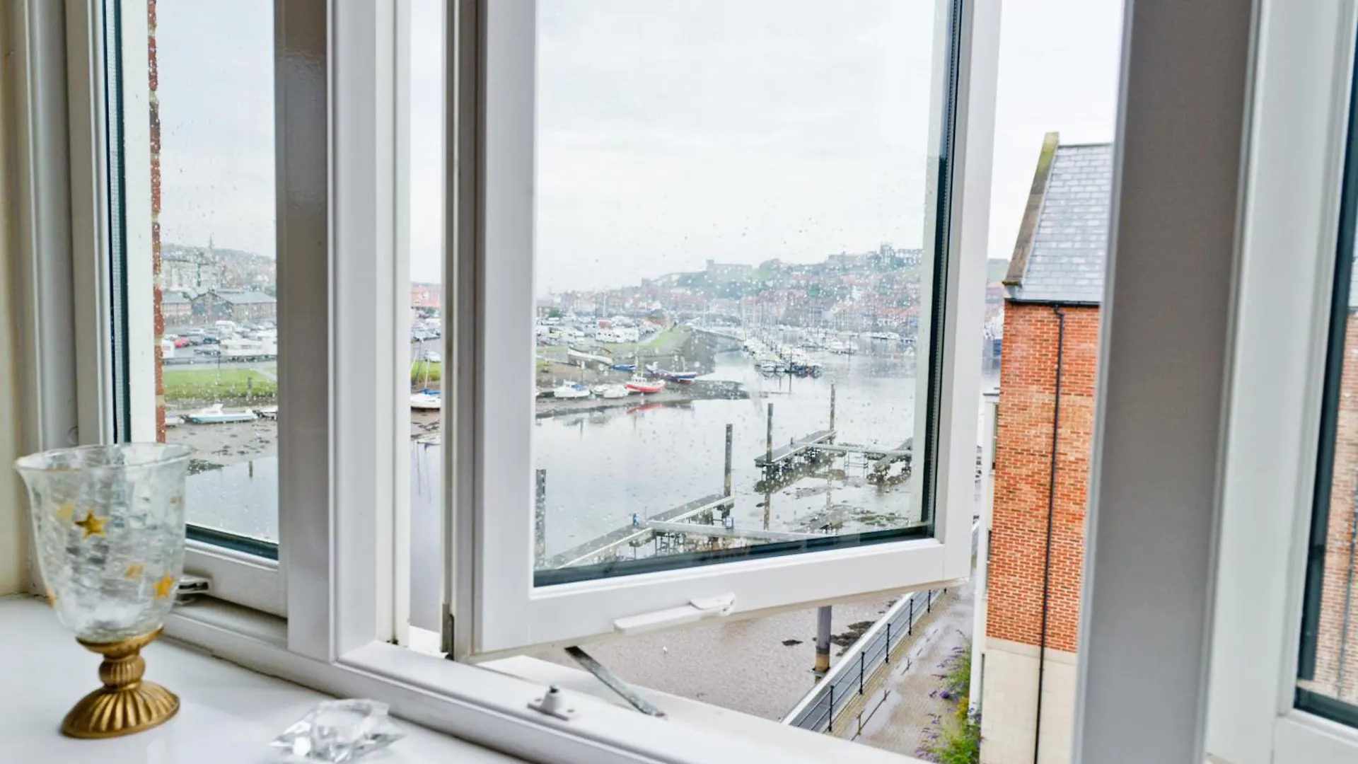 Watermark Apartments Whitby
